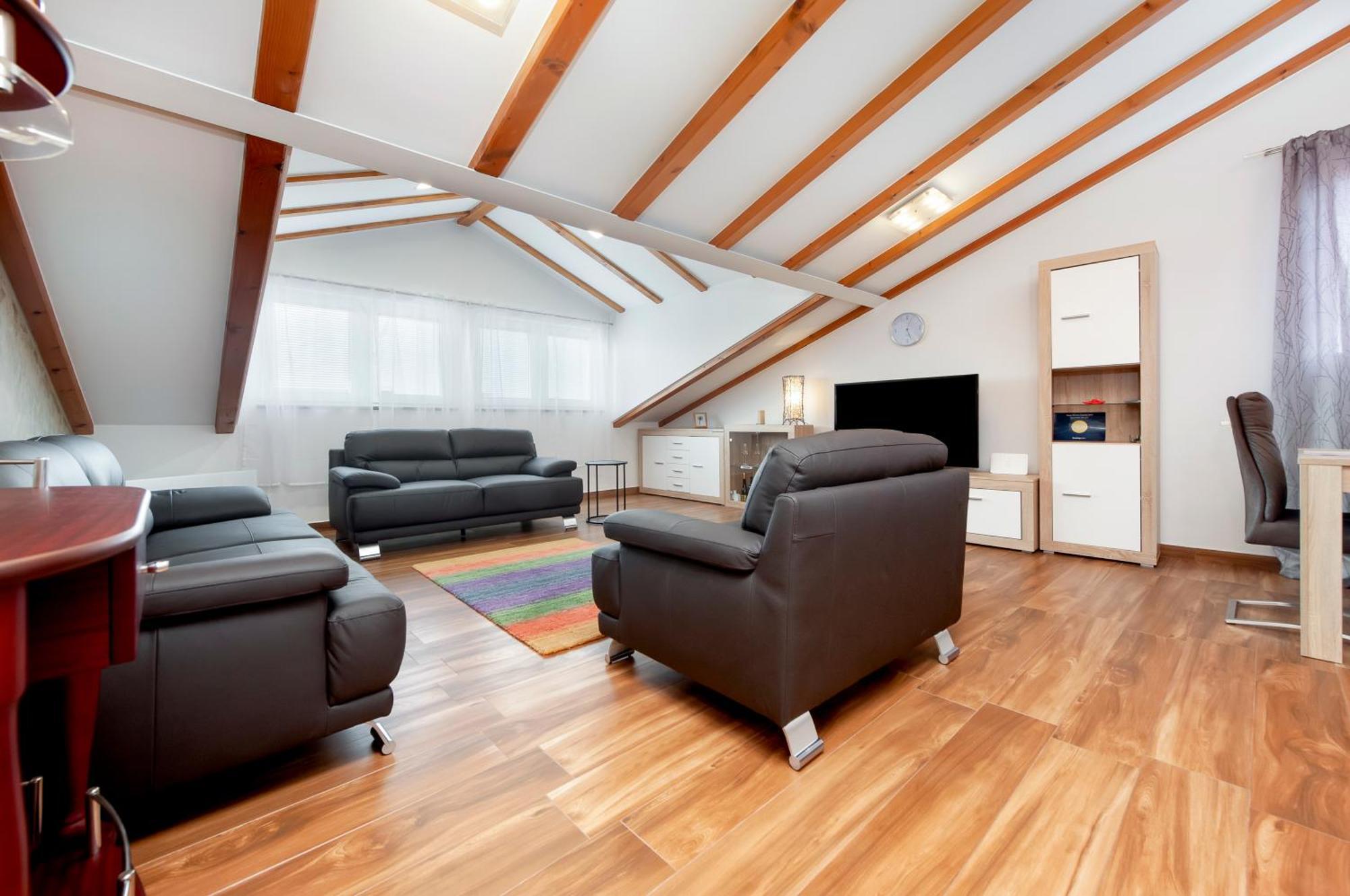 Apartment The Loft 로비니 외부 사진