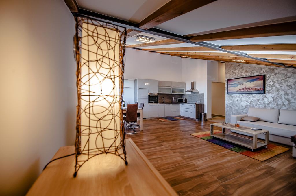 Apartment The Loft 로비니 외부 사진